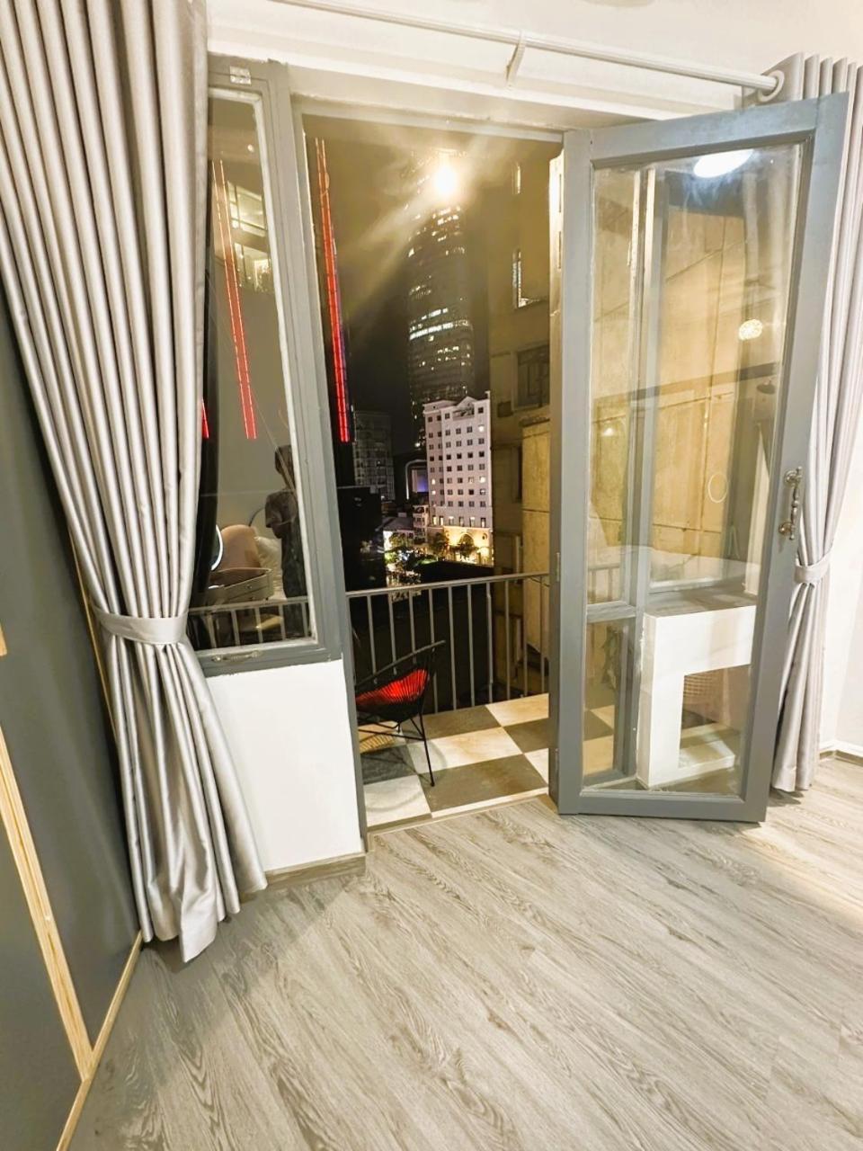 6Even Hotel - Have A Staycation In The Cafe Apartments Building Thành Pho Ho Chí Minh Esterno foto