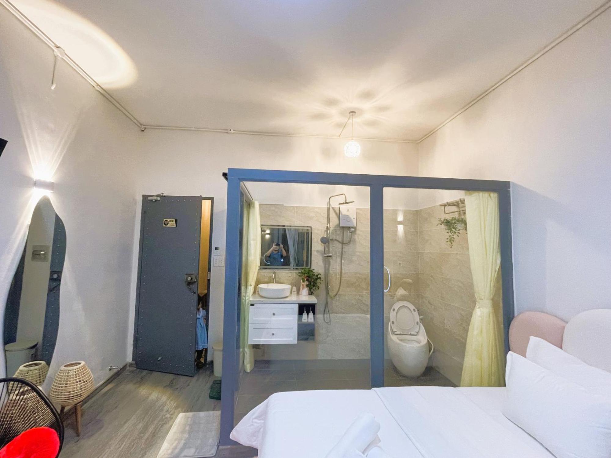 6Even Hotel - Have A Staycation In The Cafe Apartments Building Thành Pho Ho Chí Minh Esterno foto