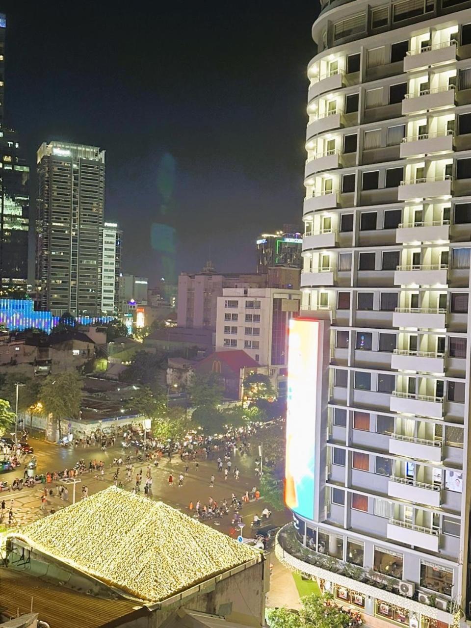 6Even Hotel - Have A Staycation In The Cafe Apartments Building Thành Pho Ho Chí Minh Esterno foto