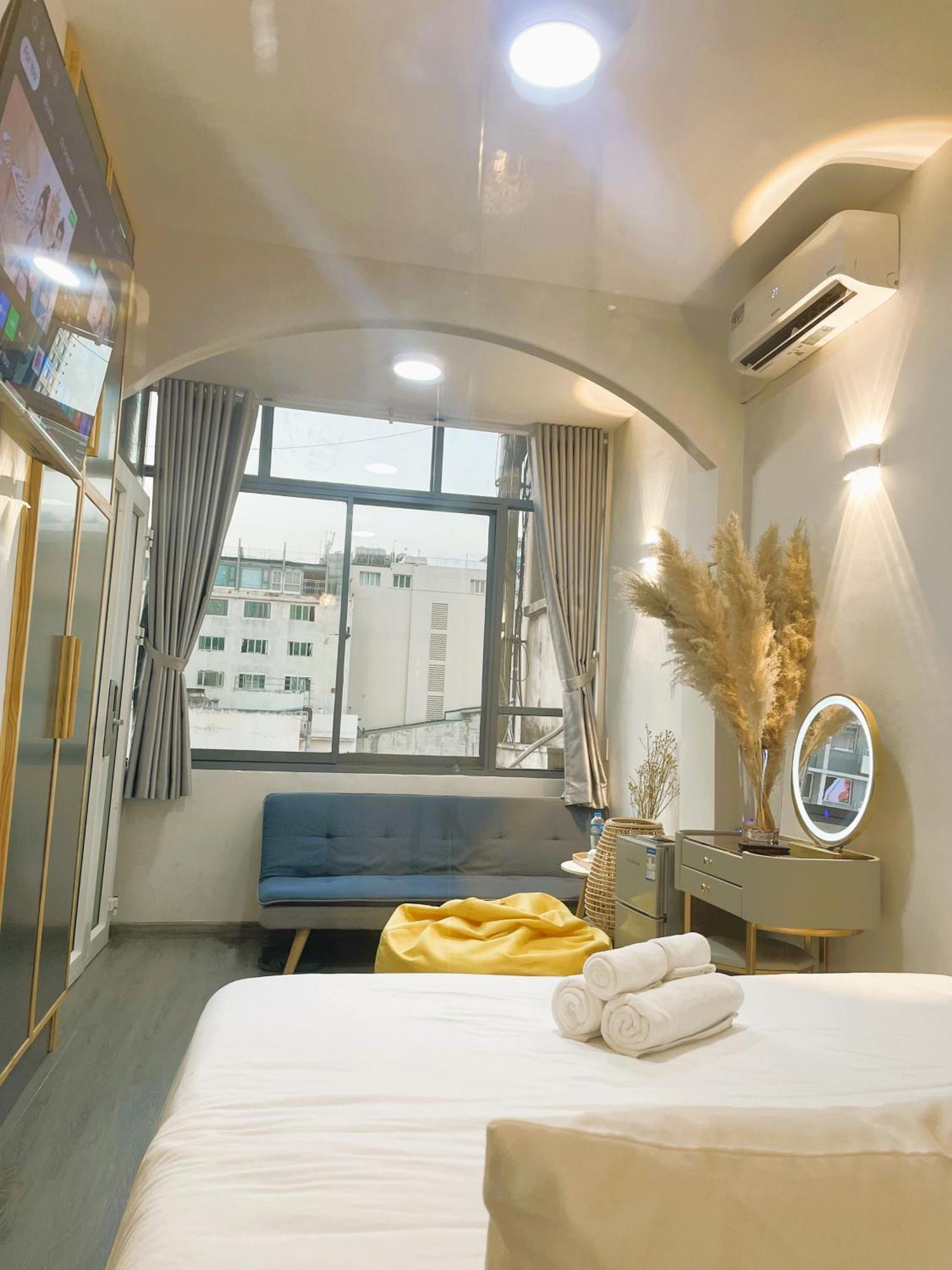 6Even Hotel - Have A Staycation In The Cafe Apartments Building Thành Pho Ho Chí Minh Esterno foto