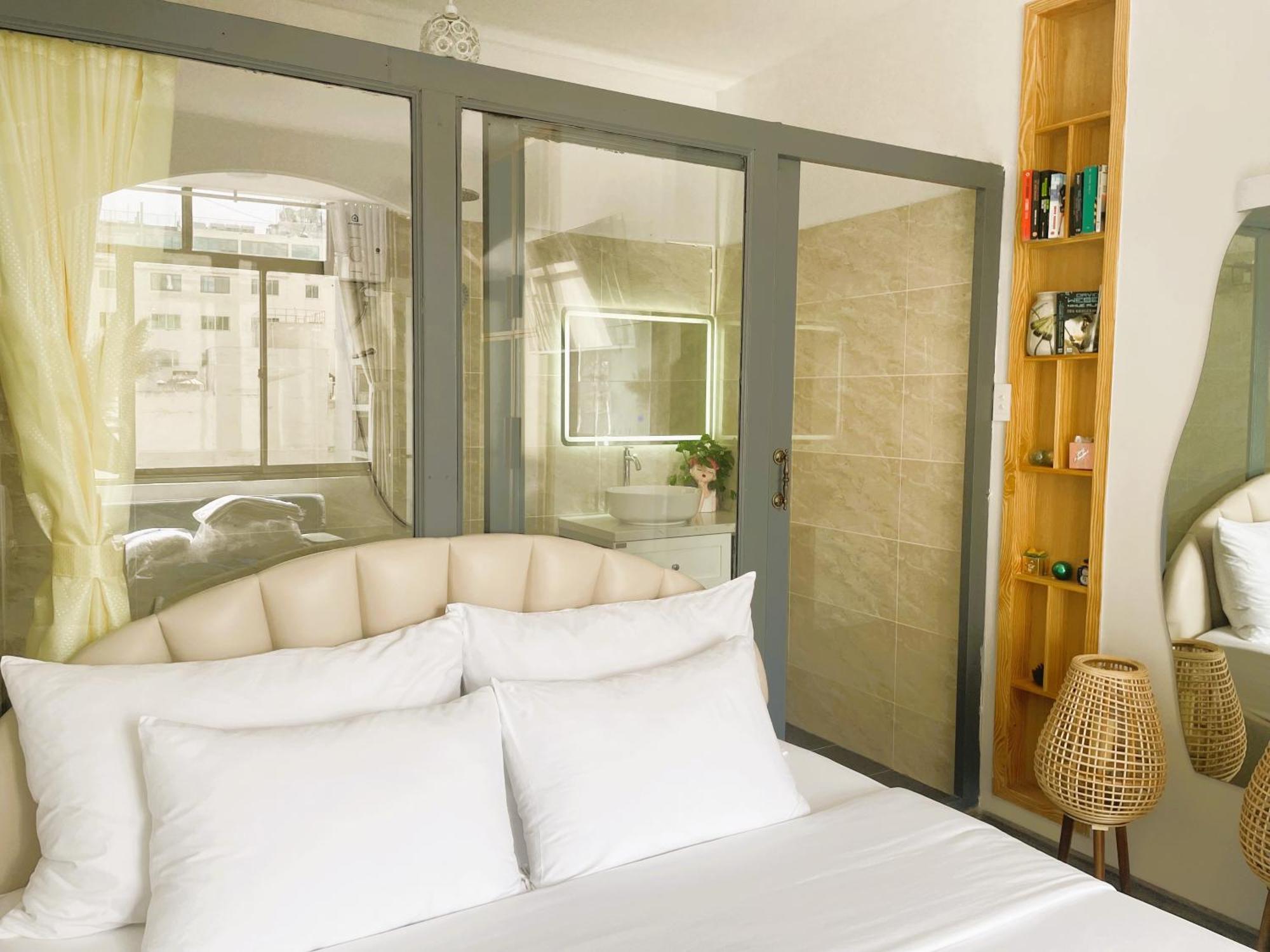 6Even Hotel - Have A Staycation In The Cafe Apartments Building Thành Pho Ho Chí Minh Esterno foto