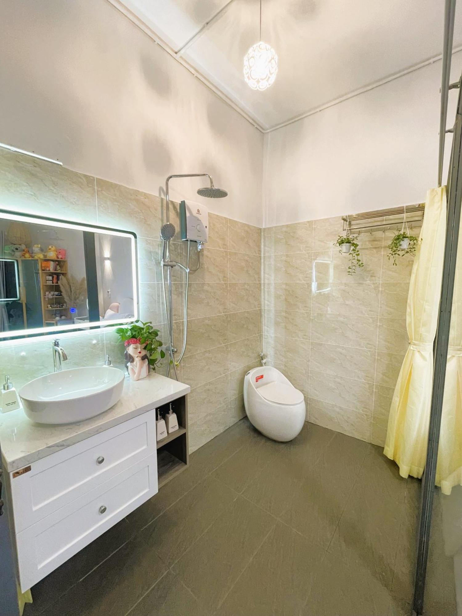 6Even Hotel - Have A Staycation In The Cafe Apartments Building Thành Pho Ho Chí Minh Esterno foto