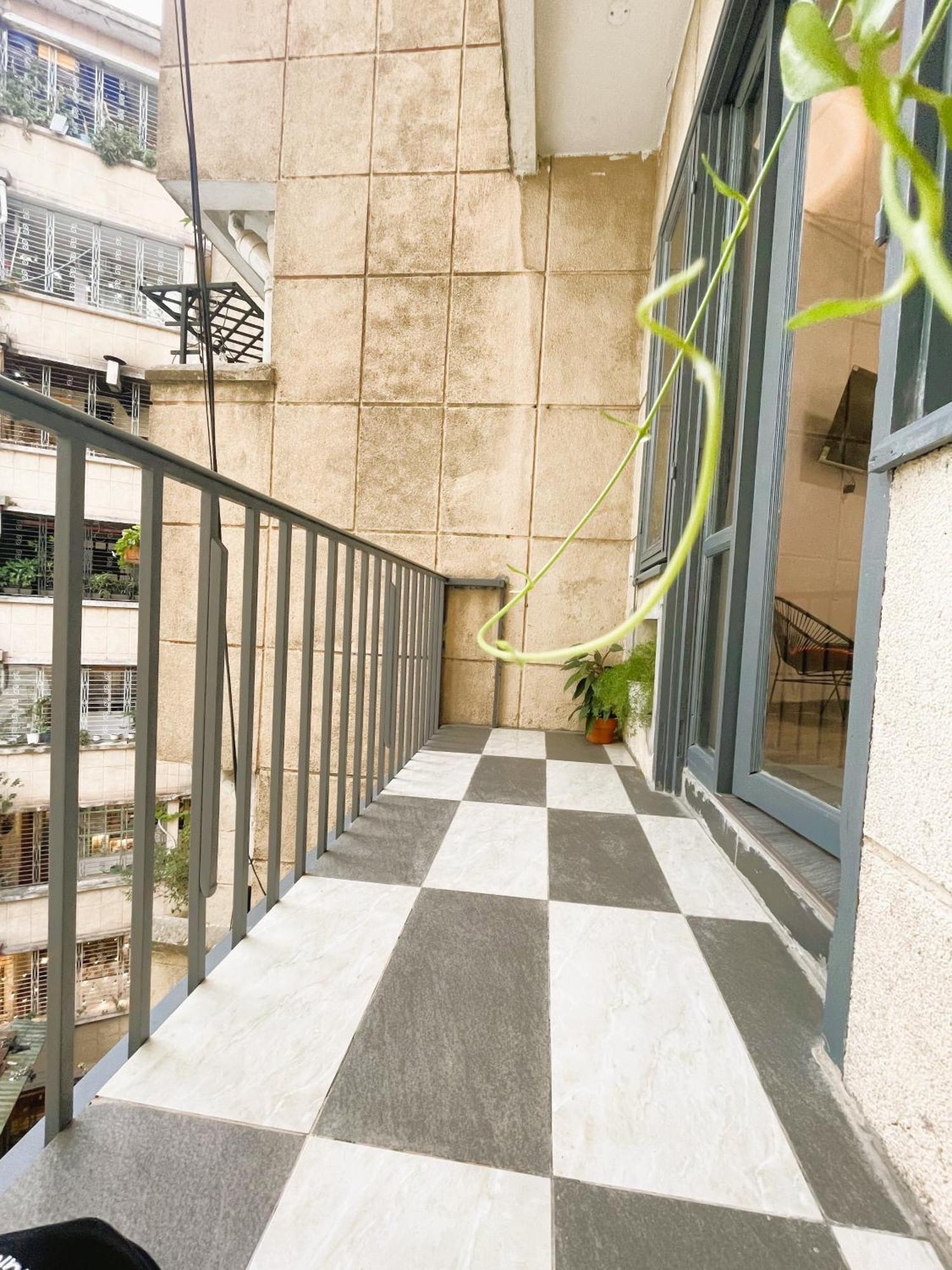6Even Hotel - Have A Staycation In The Cafe Apartments Building Thành Pho Ho Chí Minh Esterno foto