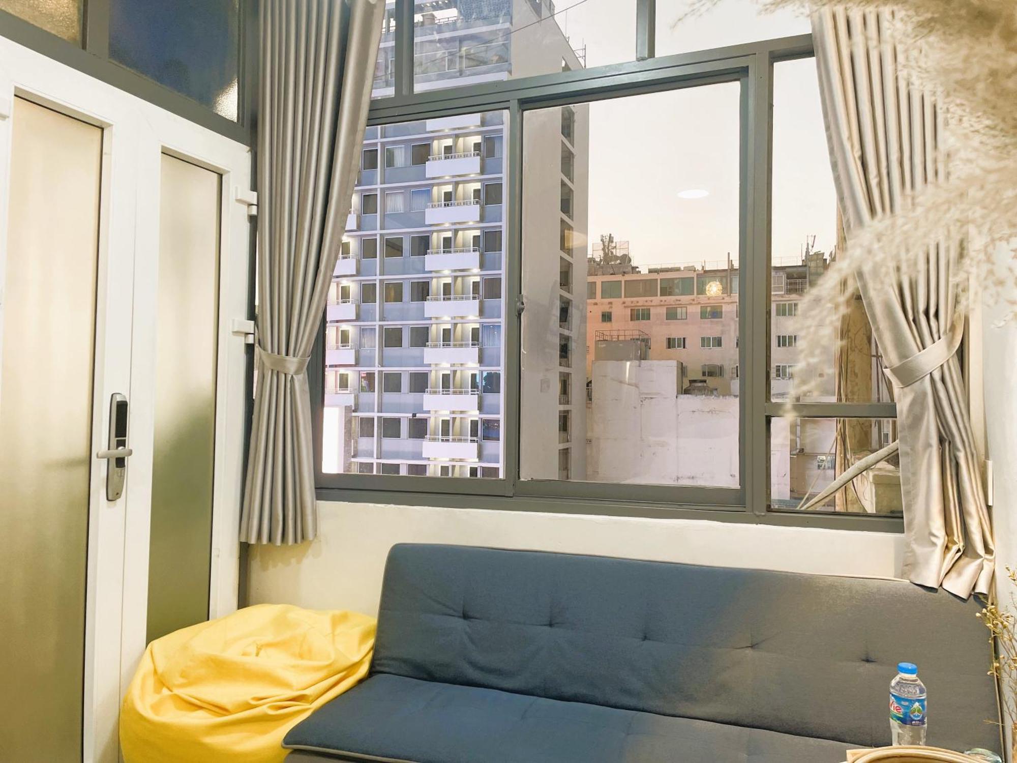 6Even Hotel - Have A Staycation In The Cafe Apartments Building Thành Pho Ho Chí Minh Esterno foto
