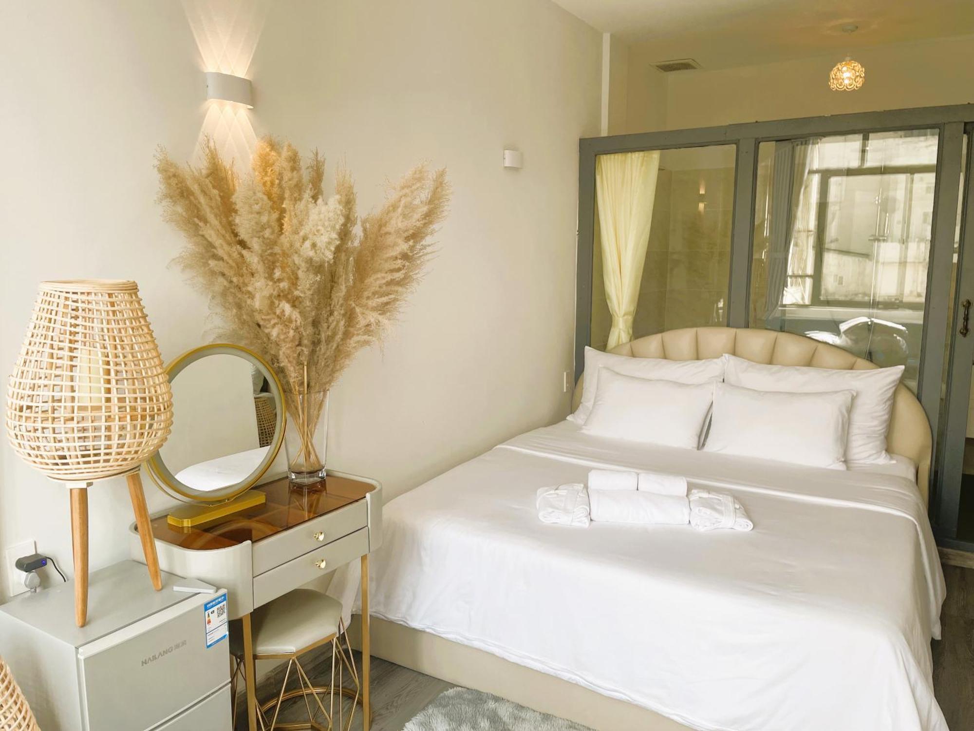 6Even Hotel - Have A Staycation In The Cafe Apartments Building Thành Pho Ho Chí Minh Esterno foto