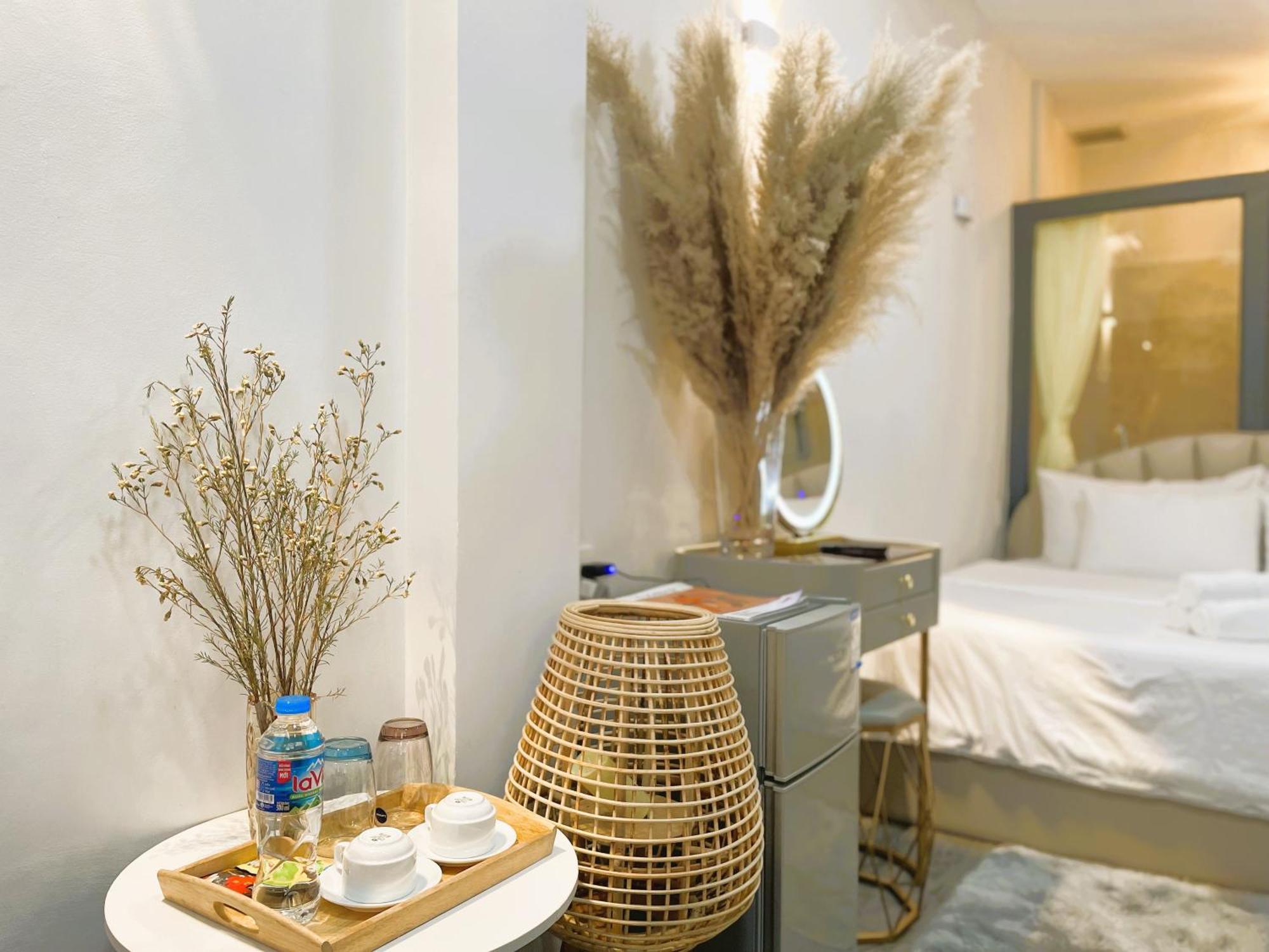 6Even Hotel - Have A Staycation In The Cafe Apartments Building Thành Pho Ho Chí Minh Esterno foto