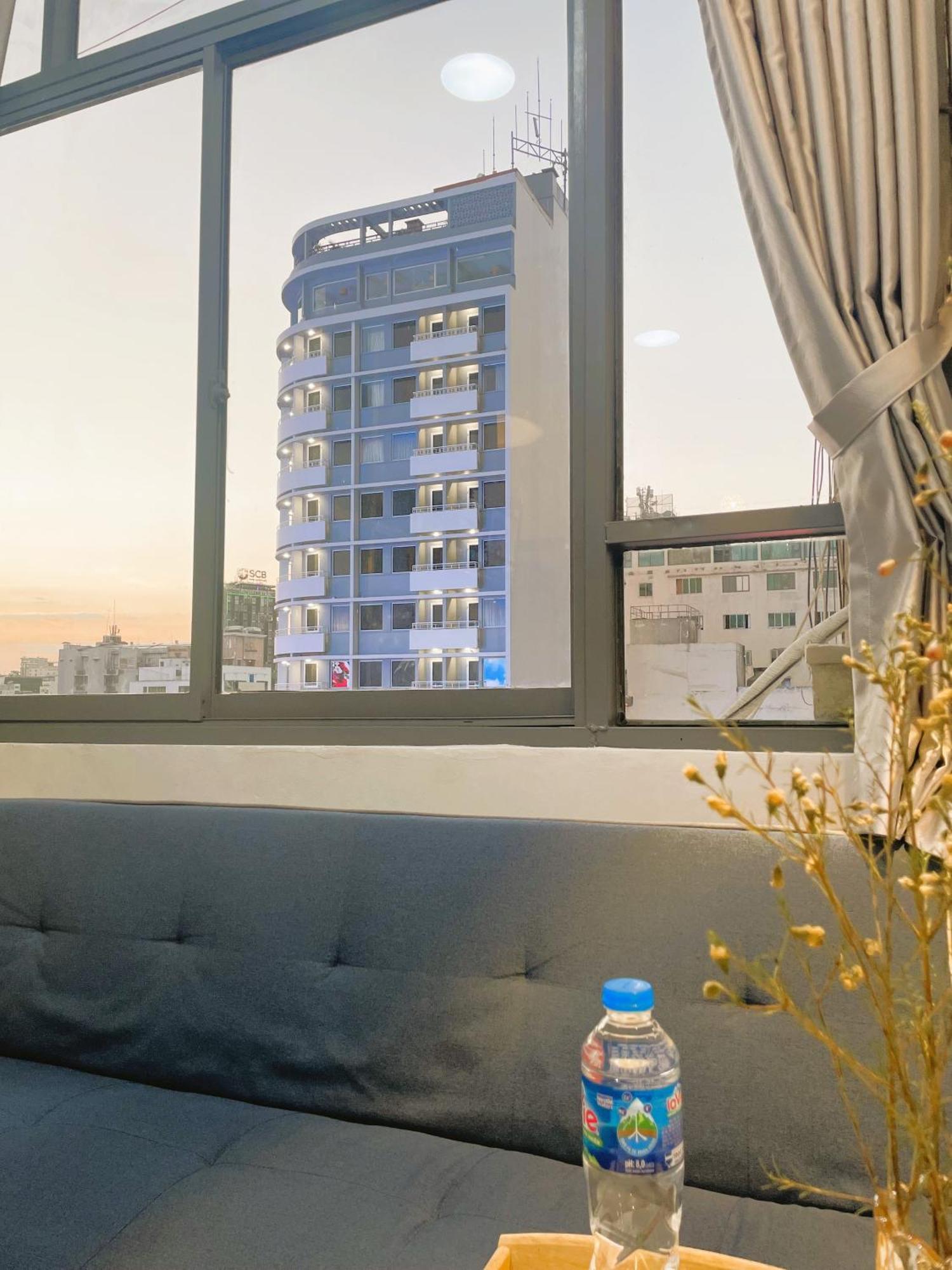6Even Hotel - Have A Staycation In The Cafe Apartments Building Thành Pho Ho Chí Minh Esterno foto