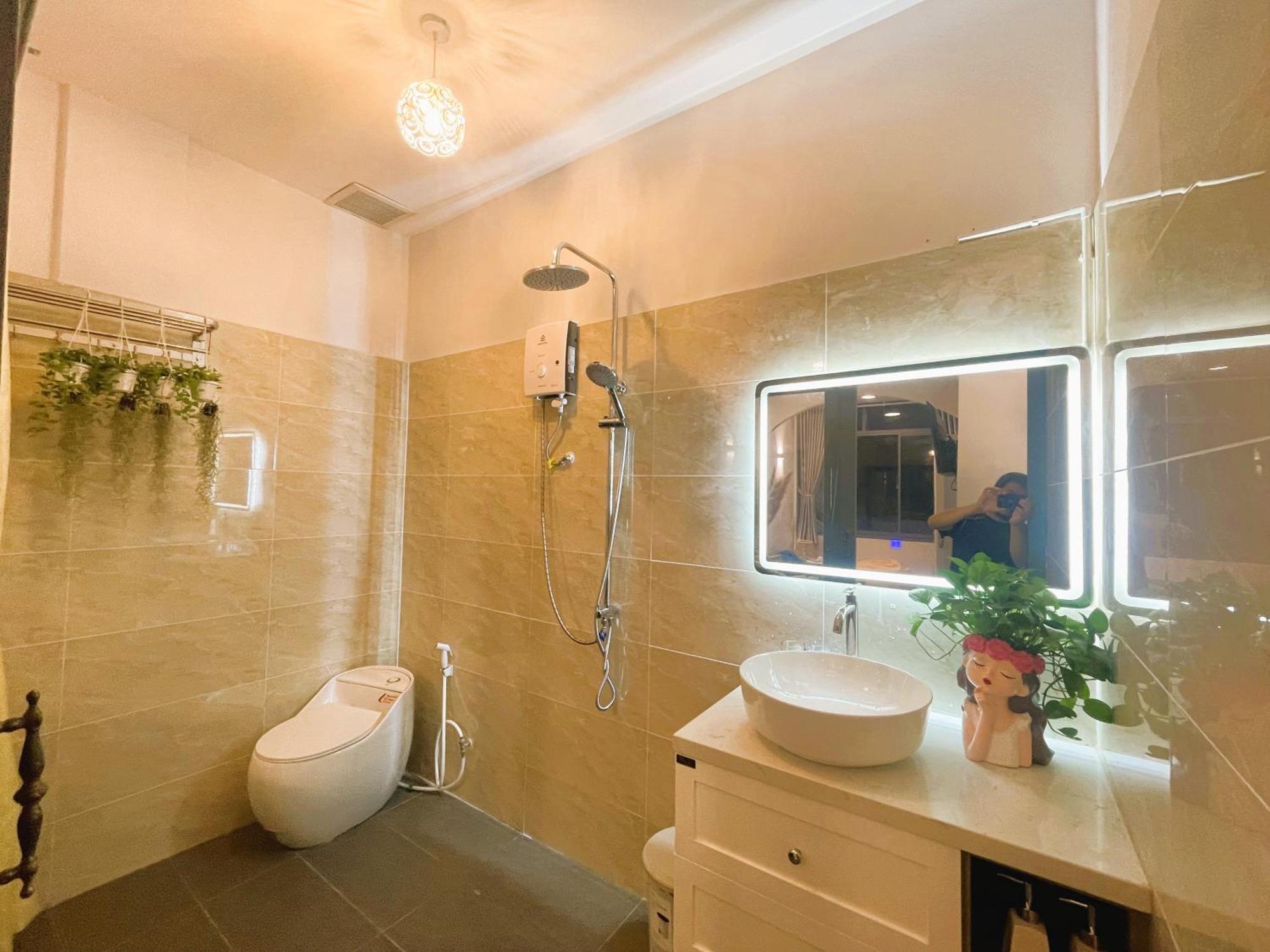 6Even Hotel - Have A Staycation In The Cafe Apartments Building Thành Pho Ho Chí Minh Esterno foto