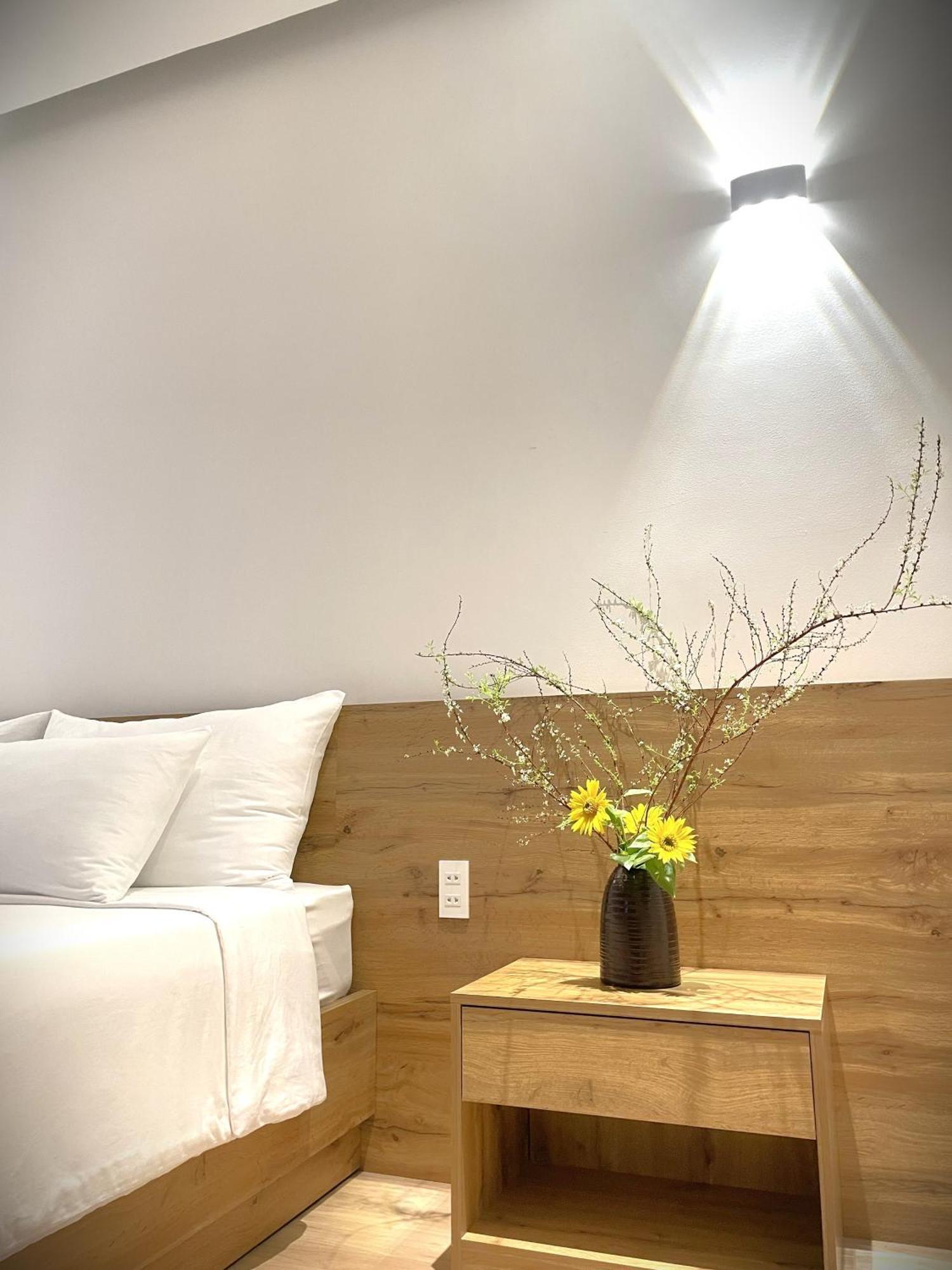 6Even Hotel - Have A Staycation In The Cafe Apartments Building Thành Pho Ho Chí Minh Esterno foto